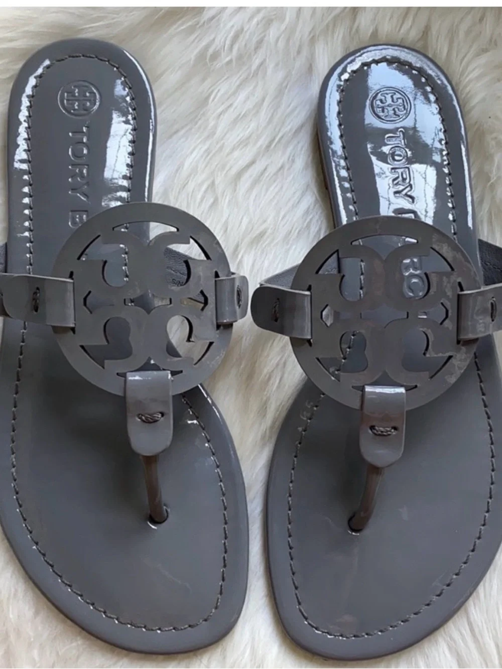Tory Burch Gray Patent Miller Logo Thong Sandals